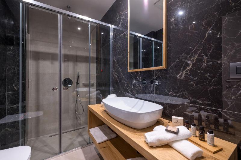 サイドオーシャンビュースタンダードルーム, Glow Boutique Hotel & Suites