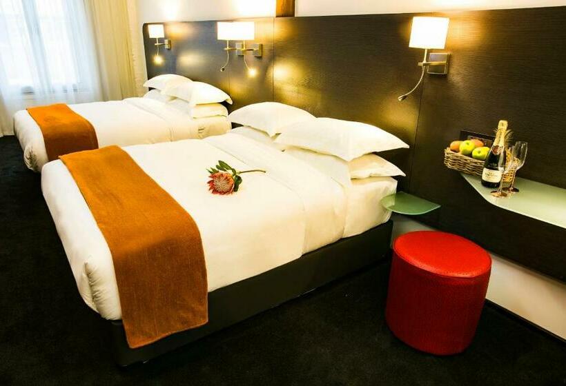 Chambre Standard, Onomo Hotel Waterfront