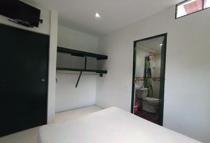 Номер Стандарт, Las Cabanas De Pino Hostel