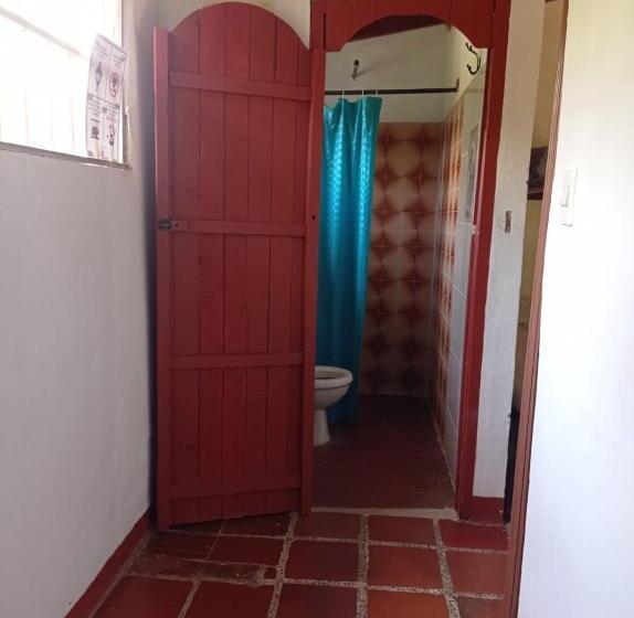 Семейное Бунгало, Las Cabanas De Pino Hostel