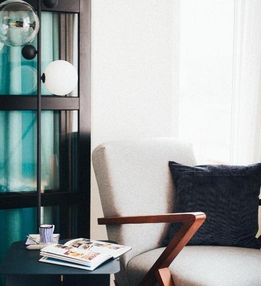 سوییت جونیور با چشم‌انداز دریا, Emcasa Boutique Guesthouse