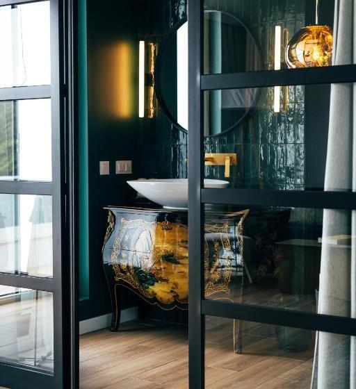 سوییت با چشم‌انداز دریا, Emcasa Boutique Guesthouse