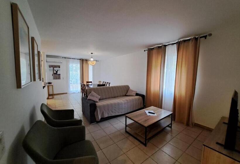 Апартаменты 2 Спальни, Bungalows Filippi