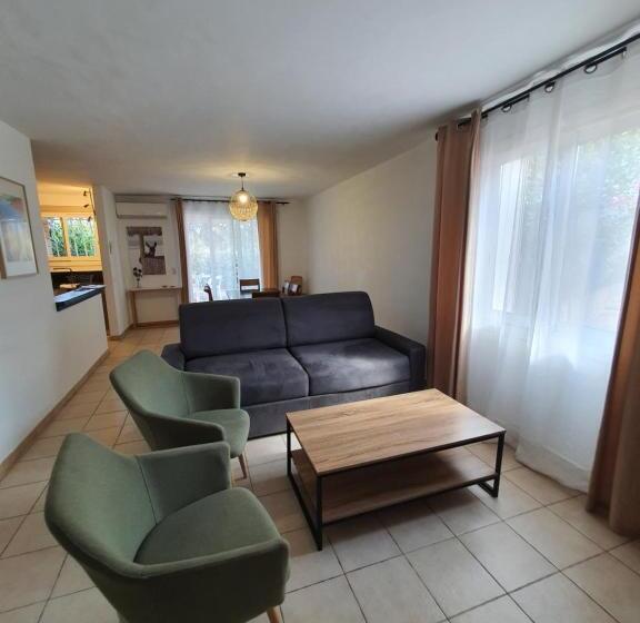 Апартаменты 2 Спальни, Bungalows Filippi