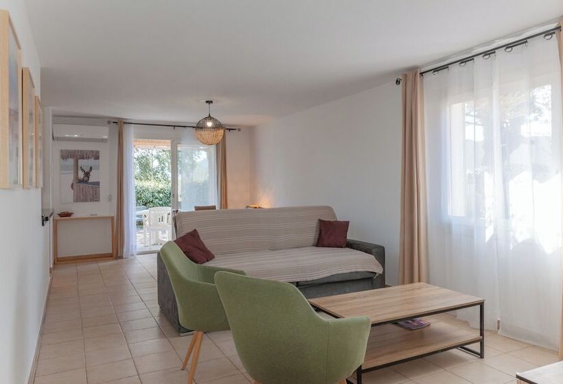 Апартаменты 2 Спальни, Bungalows Filippi