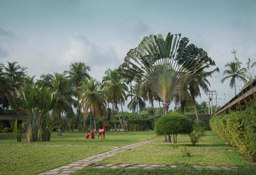 سوئیت با چشم‌انداز رودخانه, Coucoue Lodge
