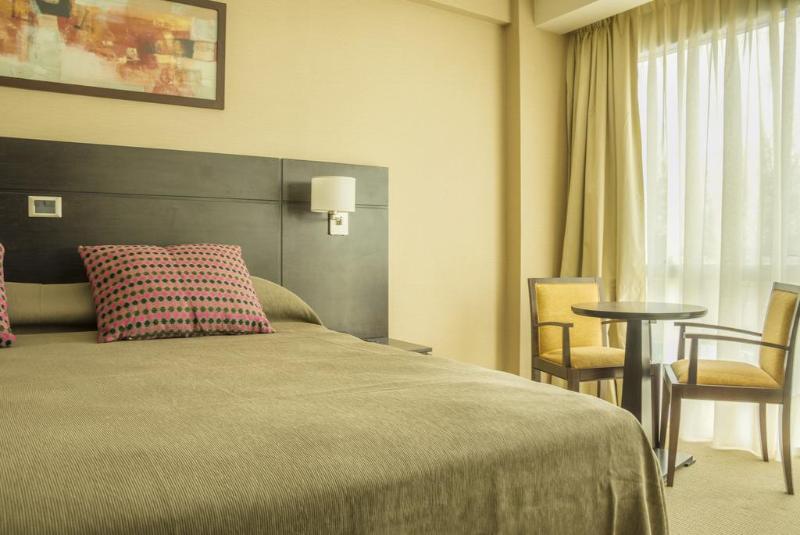 스위트, Holiday Inn Express & Suites   Lexington W   Versailles, An Ihg