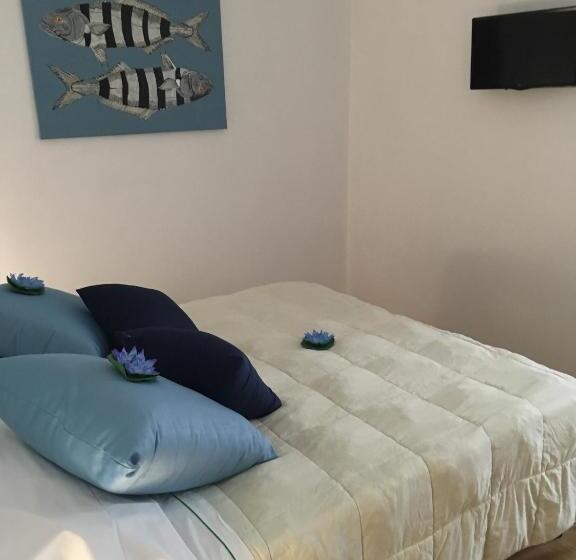 Номер Deluxe, Vernazza Vacation 3