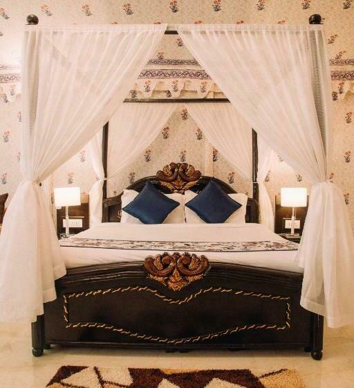 Standard Tent, Rawai Luxury Tents Pushkar
