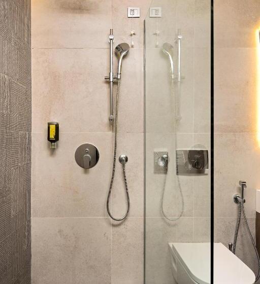 1 Bedroom Apartment City View, Plaza35