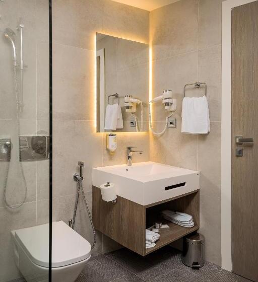 1 Bedroom Apartment City View, Plaza35