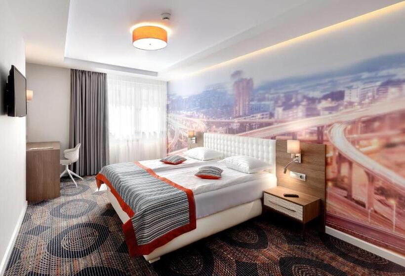 1 Bedroom Apartment City View, Plaza35