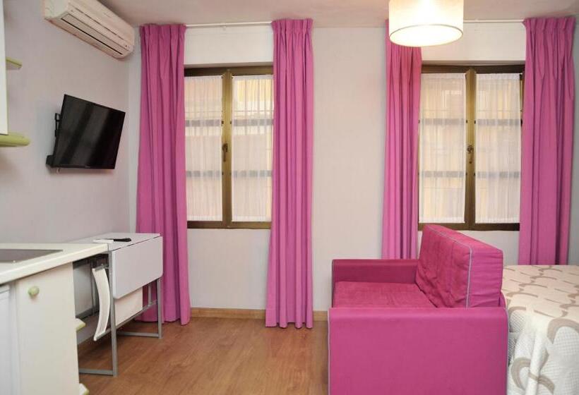 استودیوی استاندارد, Home Granada Trinidad