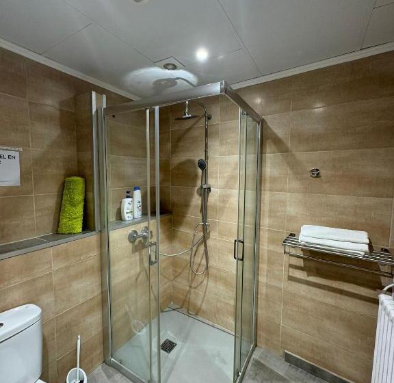 Номер Стандарт, Hostal Restaurant Casa Comaulis