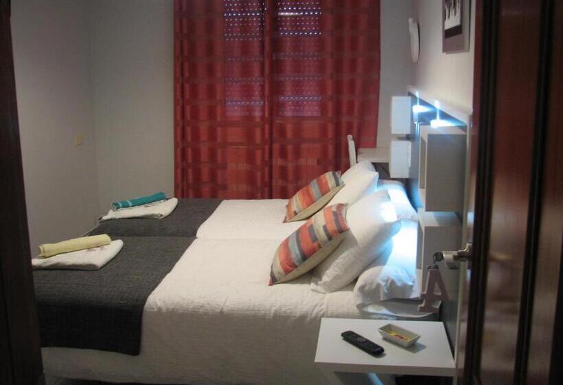 اتاق استاندارد, Hostal Meson Do Loyo