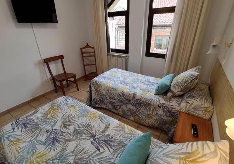 Номер Стандарт, Royuela Hostal
