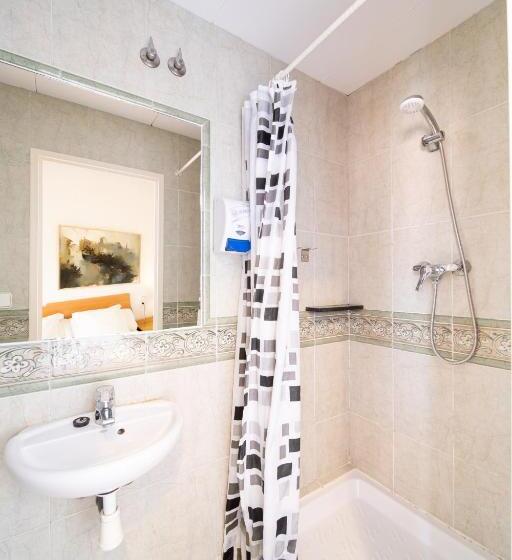 Номер Стандарт с Балконом, Hostal Bonanza