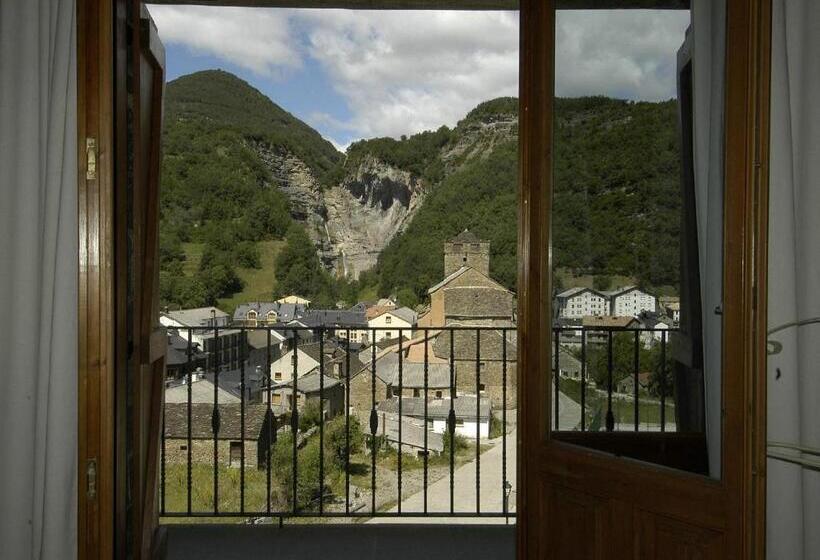 Полулюкс, Rural El Portón De Murillo