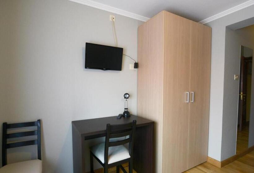اتاق استاندارد یک نفره, Hospedaxe A Vila