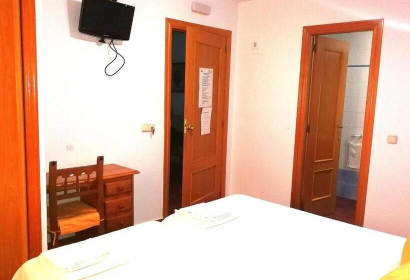 Номер Стандарт Индивидуальный, Hostal Restaurante Ego's