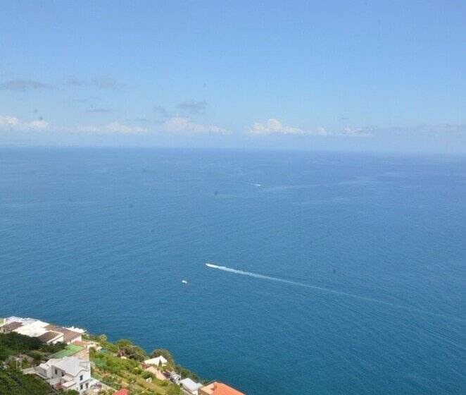 阁楼房, Amalfi Hills