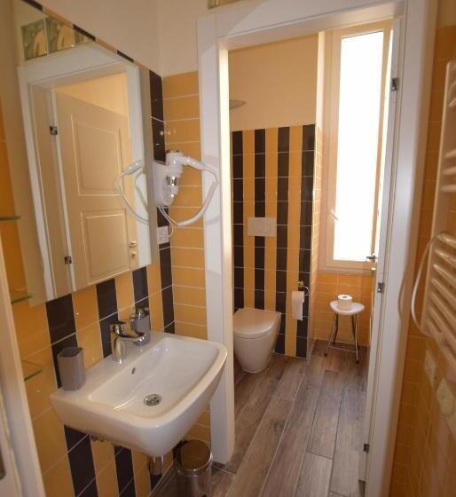 اتاق استاندارد سه تخته با بالکن, Colors Of Cinque Terre   Guest House