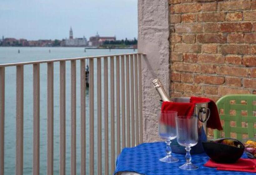 Apartamento 1 Quarto Vista Mar com Sacada, Casa Sulla Laguna