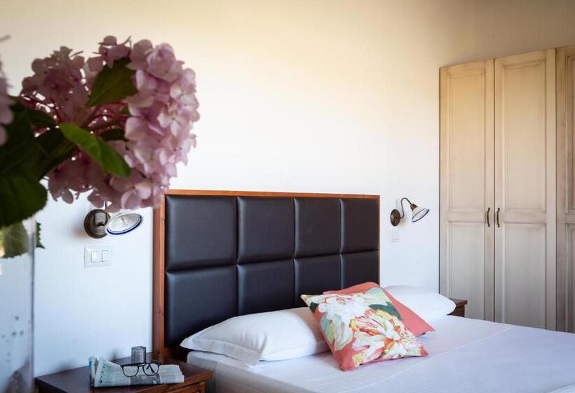 Апартаменты 3 Спальни, Borgo Verde