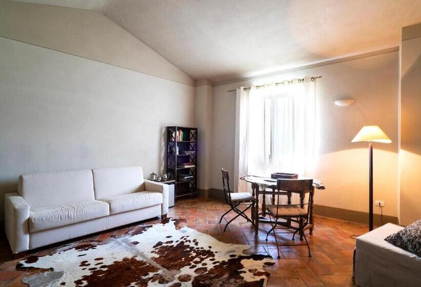 سوئیت با بالکن, Cantagrillo Boutique Resort