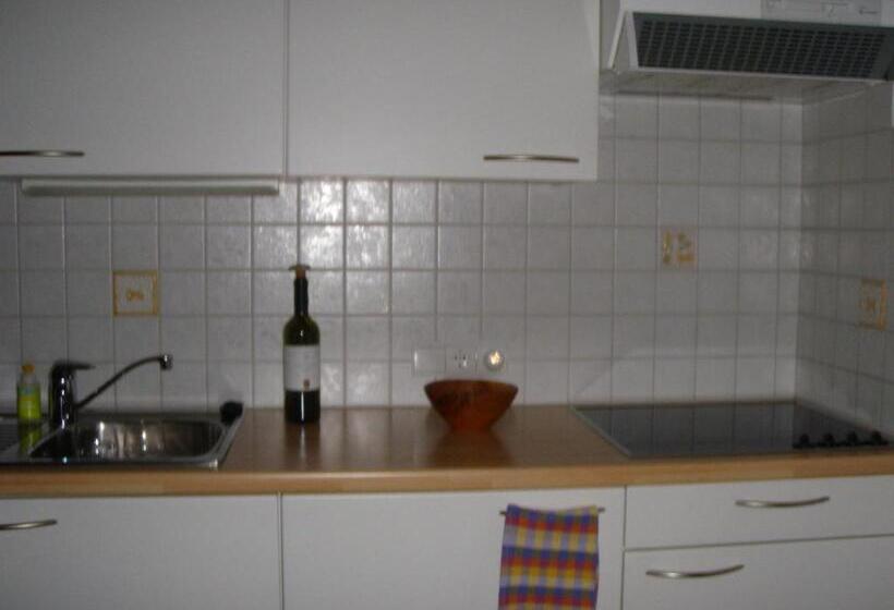 Апартаменты 1 Спальня, Residence Flora