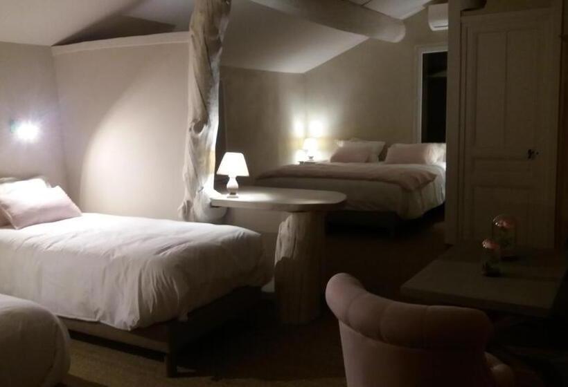 Четырехместный Номер Стандарт, La Bastide Bleue