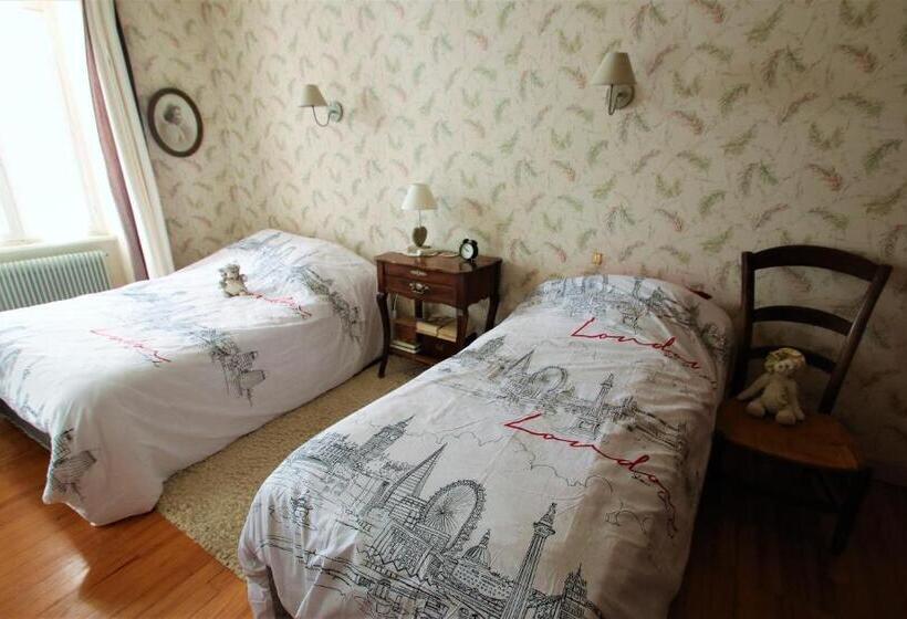 Семейный Номер, La Maison Des Chats