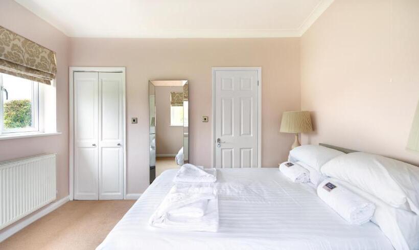 Дом 3 Спальни, Oakerthorpe Holiday Village