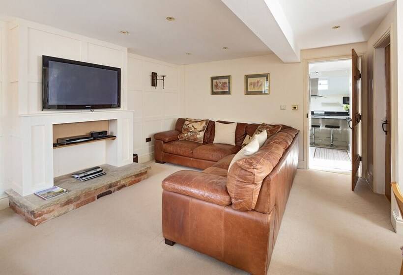 Дом 4 Спальни, Oakerthorpe Holiday Village