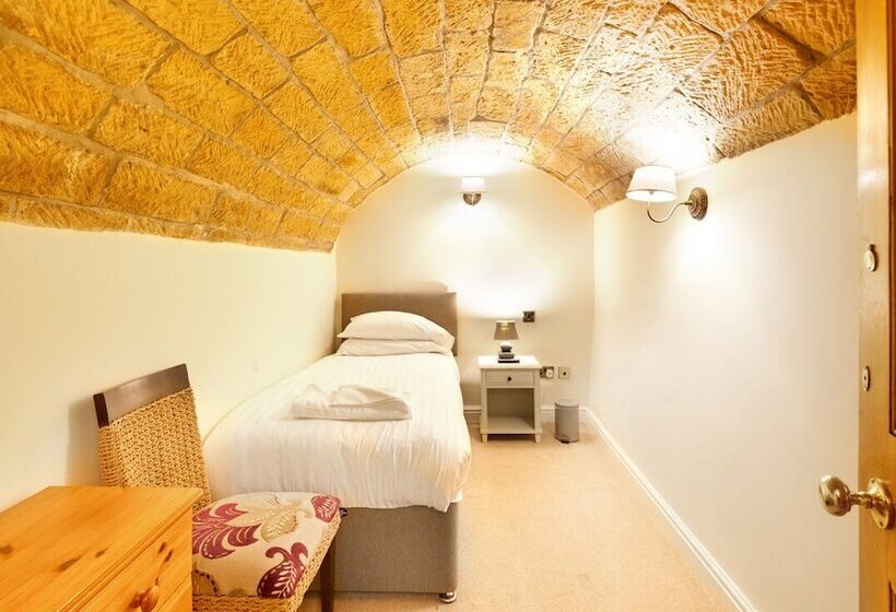 Дом 4 Спальни, Oakerthorpe Holiday Village