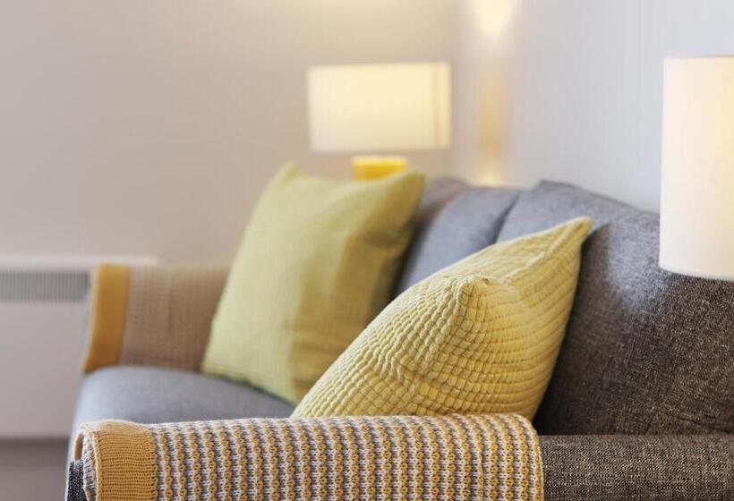 Апартаменты 1 Спальня, Ellinbrook Guest House