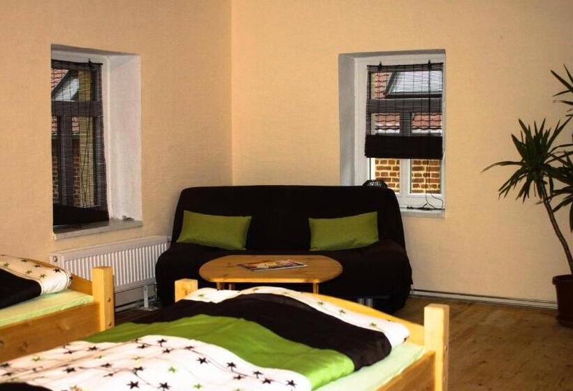 Номер Стандарт, Gutshof Leipzig  Podelwitz Pension