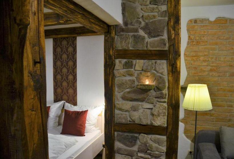 Family Suite, & Café Mohrenbrunnen