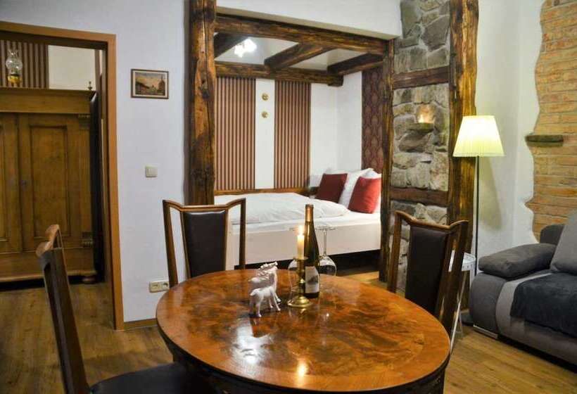 Номер Комфорт, & Café Mohrenbrunnen