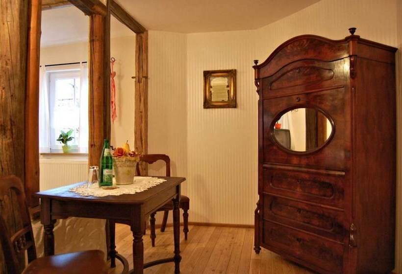 Дом 1 Спальня, & Café Mohrenbrunnen