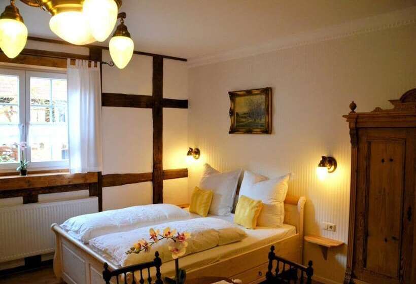 Family Suite, & Café Mohrenbrunnen