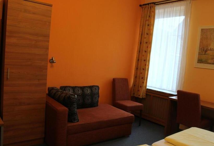 Номер Стандарт, Zur Lindenau