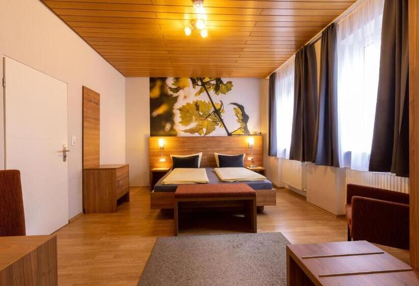 Номер Комфорт, Zur Lindenau