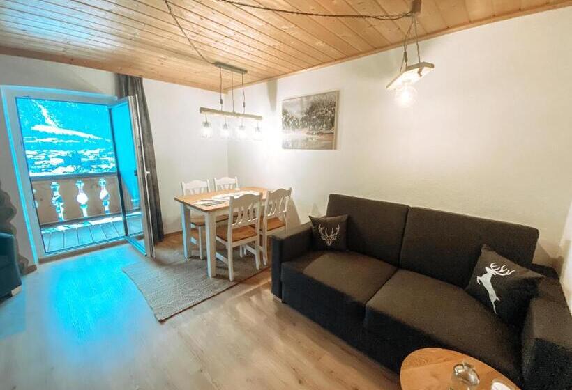 Апартаменты 2 Спальни, Alpenappartements Schwalbennestl