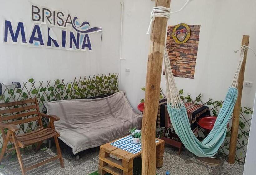 Номер Стандарт Трехместный, Hostal Brisa Marina