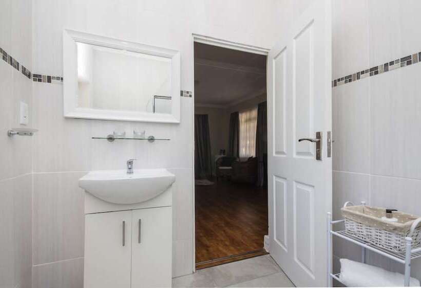 Номер Deluxe, Walmer Villiers Self Catering