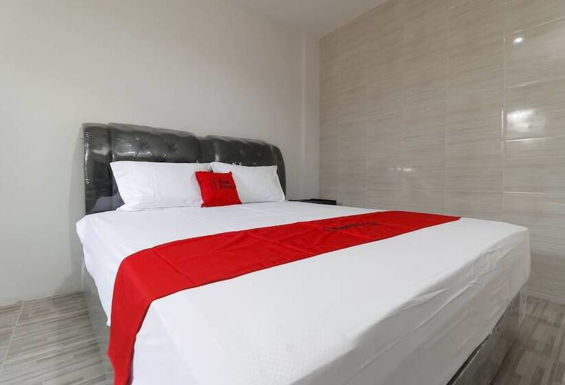 Номер Economy, Reddoorz Plus Near Rs Royal Prima