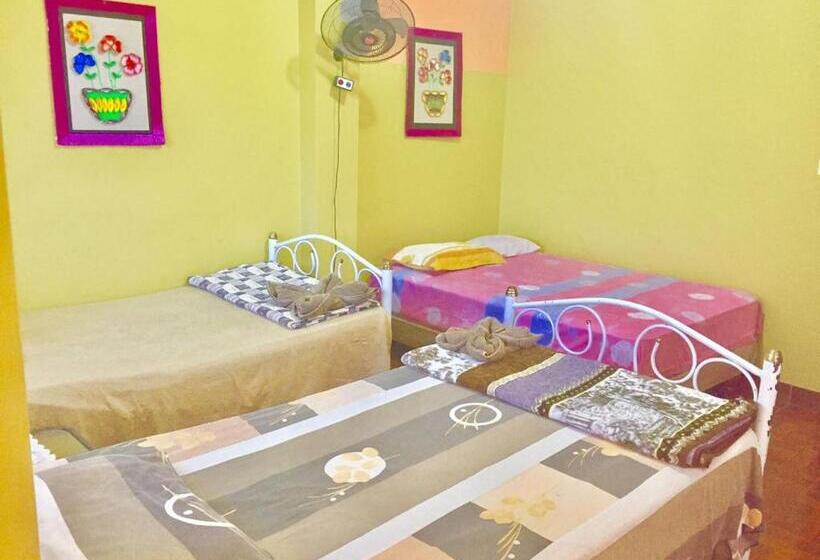 اتاق راحتی سه تخته, Hostal Dorys Mar