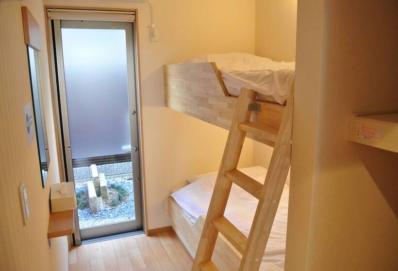 Номер Стандарт, Kyoto Tsukiusagi   Hostel