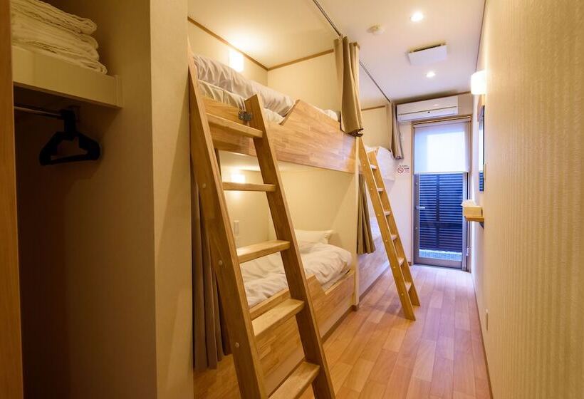 Кровать в Общей Комнате, Kyoto Tsukiusagi   Hostel